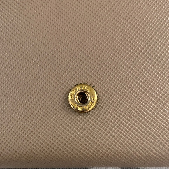 Prada Saffinao Beige Leather Bi-Fold Wallet - Picture 6 of 15